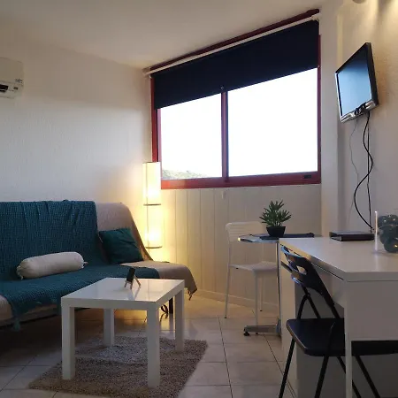A 15 Minutes Des Plages Apartment